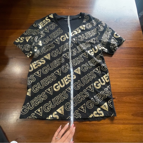 GUESS Los Angeles T-shirt! - Picture 6 of 9